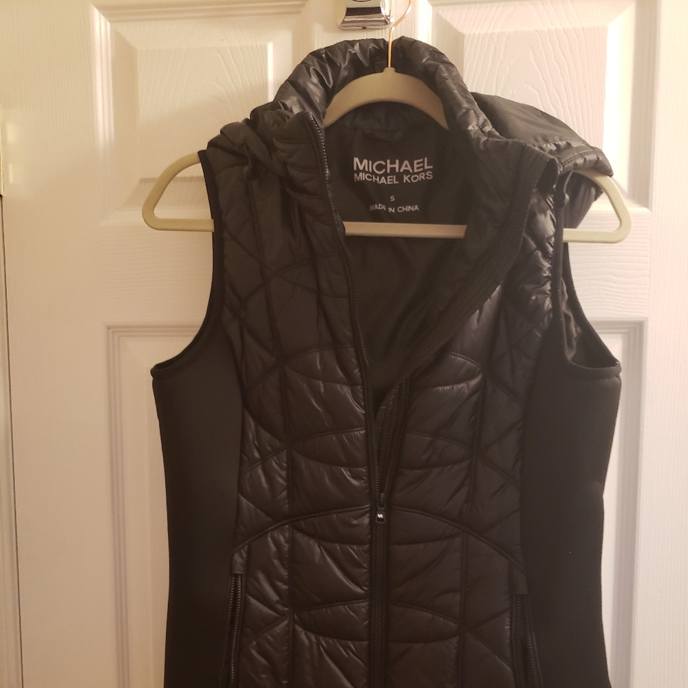 MICHAEL KORS puffer vest